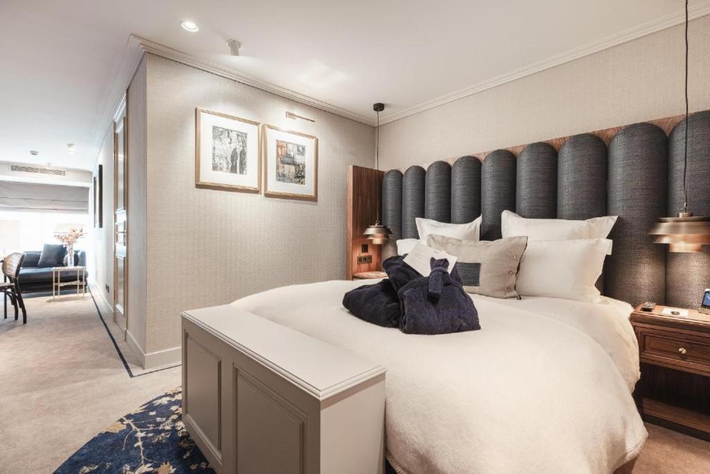 אמסטרדם Hotel 717 מראה חיצוני תמונה A bedroom at the hotel