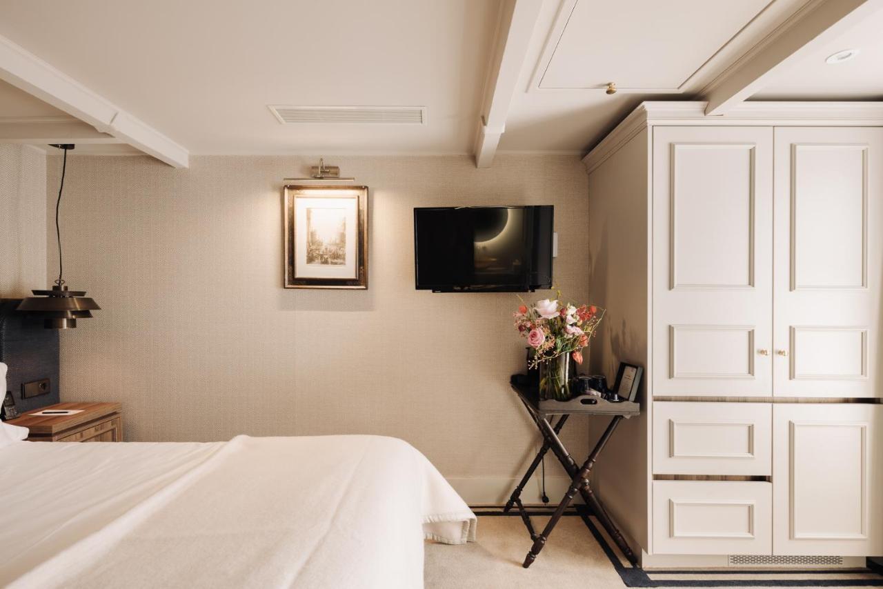 אמסטרדם Hotel 717 מראה חיצוני תמונה A room at the hotel