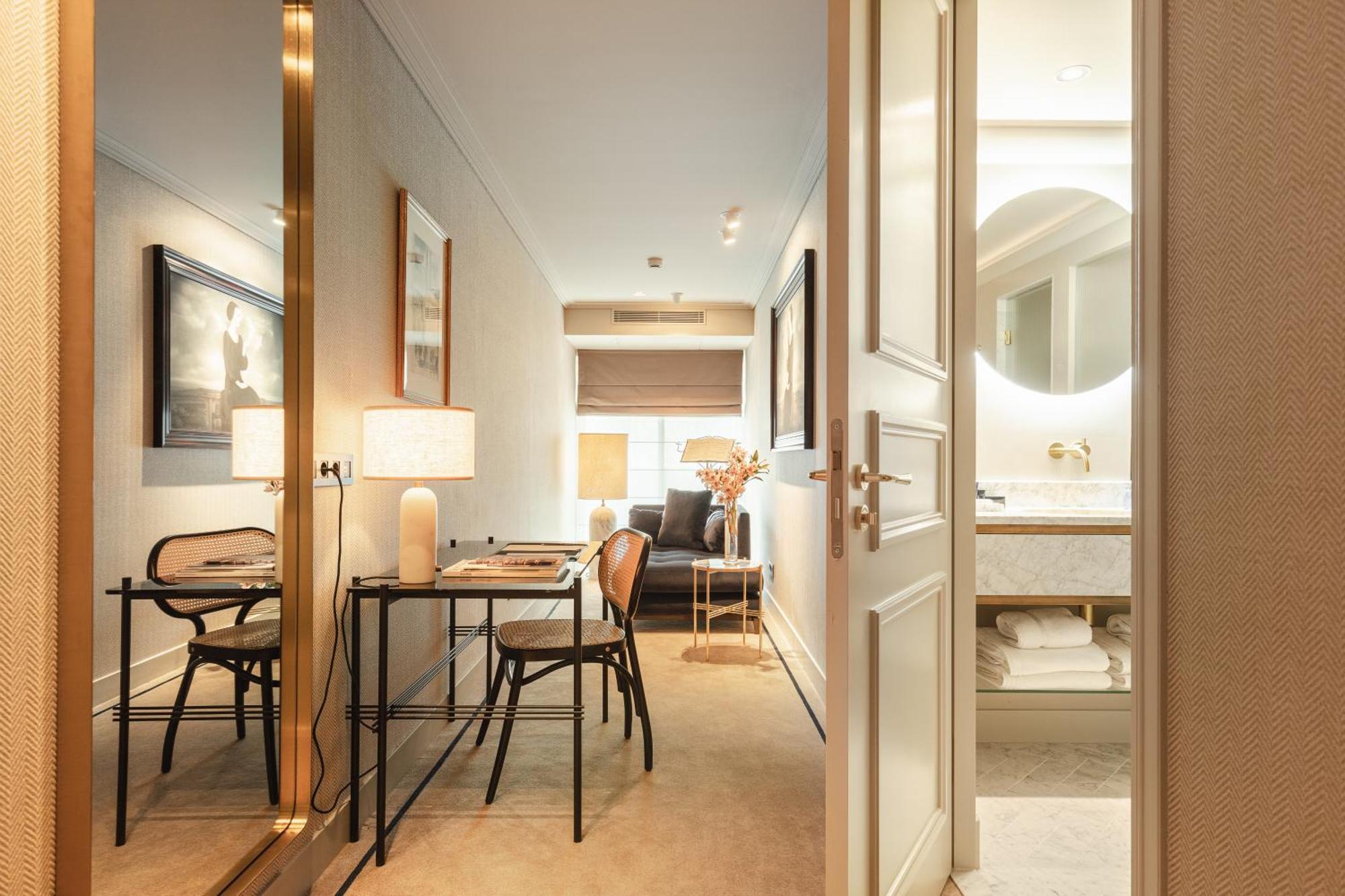 אמסטרדם Hotel 717 מראה חיצוני תמונה A room at the hotel